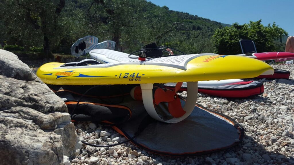 ELECTRIC SURFBOARD FOR SALE TEST & RENT ESurfer eFoils