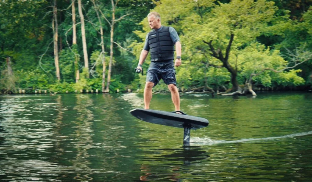 Darum sind eFoils so teuer: Das Lift Pro aus Voll Carbon