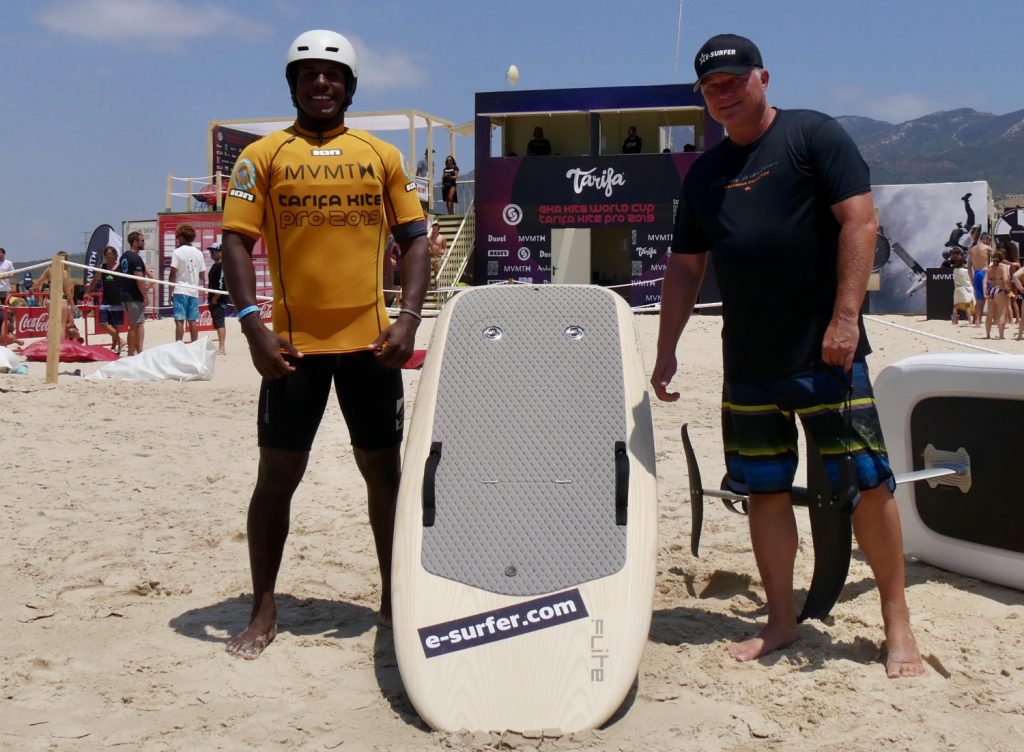 Mit dem Fliteboard Series 1 2019 in Tarifa