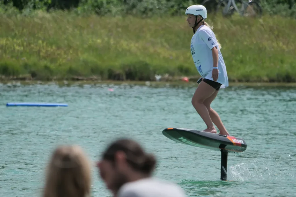 Agnes Wicander racing her eFoil