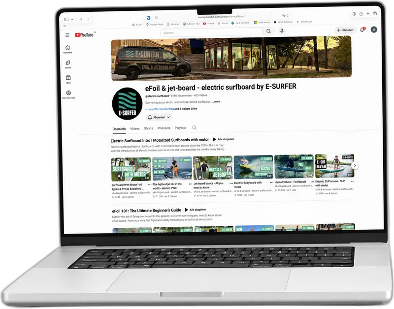 El canal de YouTube de E-SURFER en un portátil